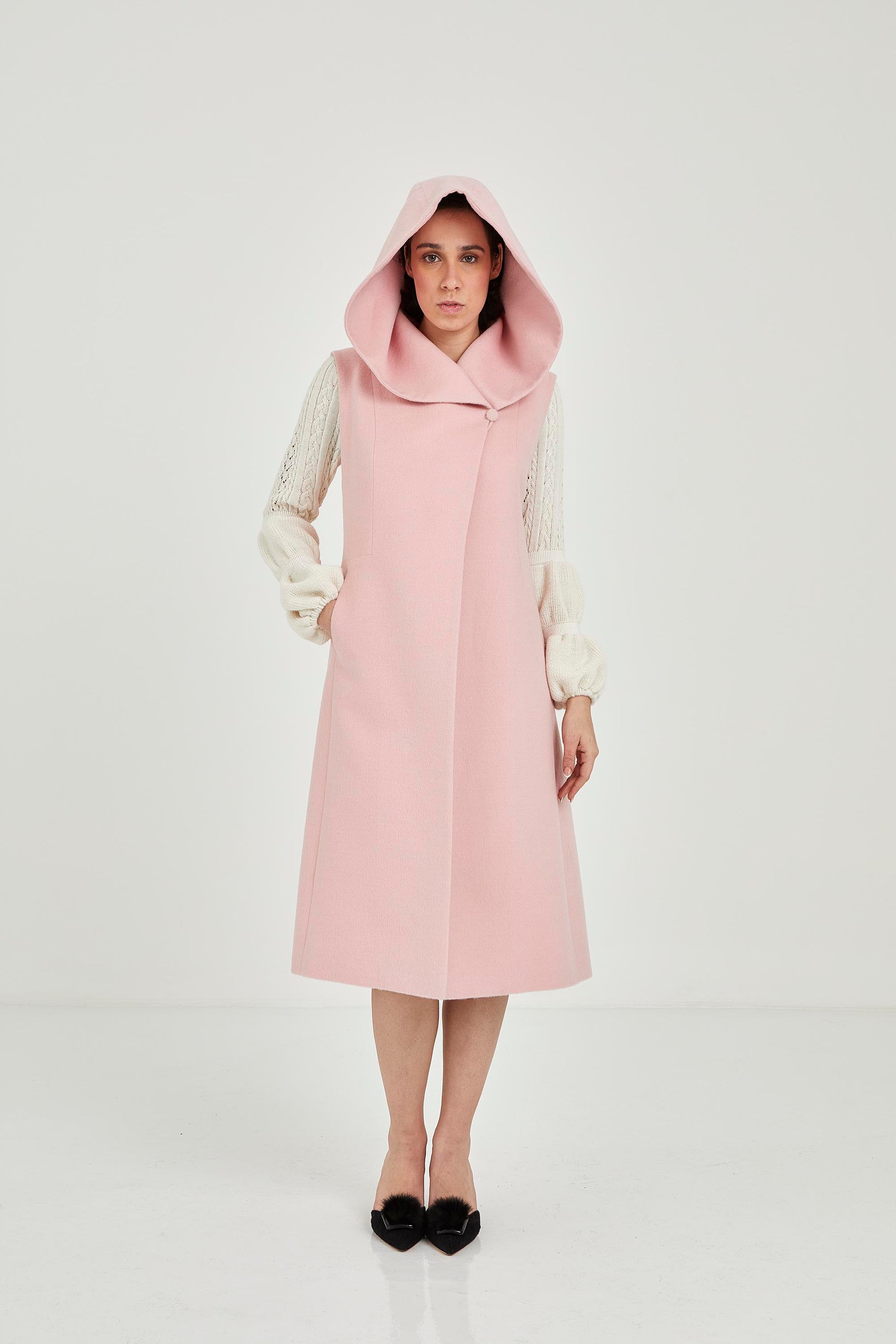 Baby Alpaca Sleeveless Coat | Nara