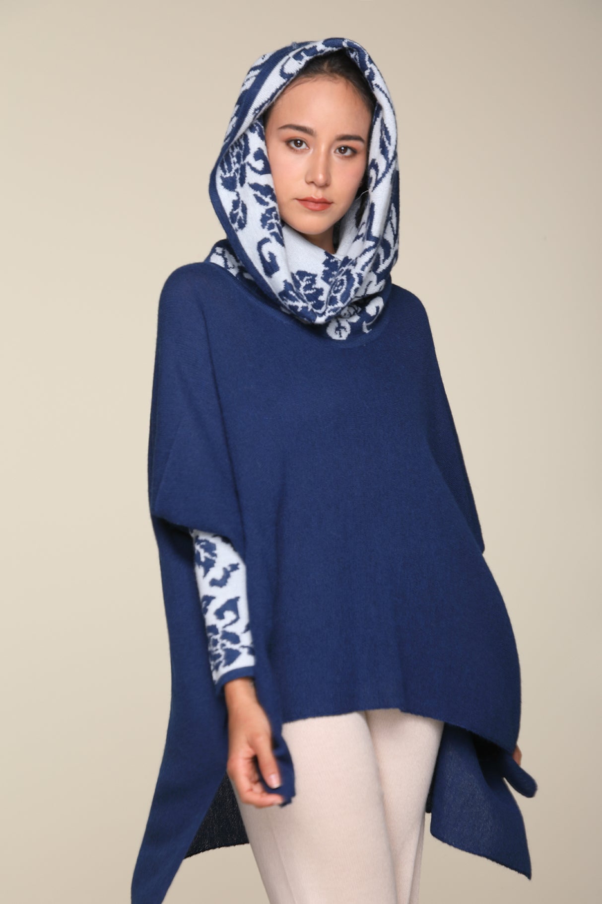 Premium baby alpaca poncho Peru handcrafted for women