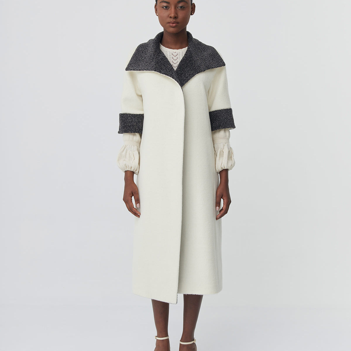 Suri Alpaca Short-Sleeve Coat | Grecia
