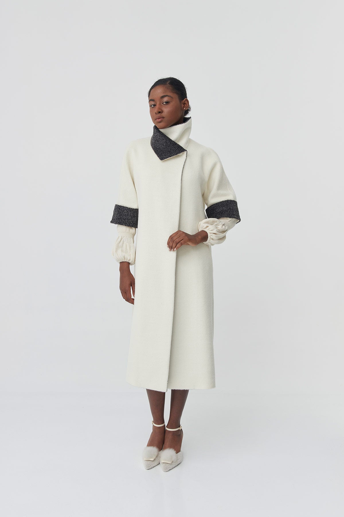 Suri Alpaca Short-Sleeve Coat | Grecia