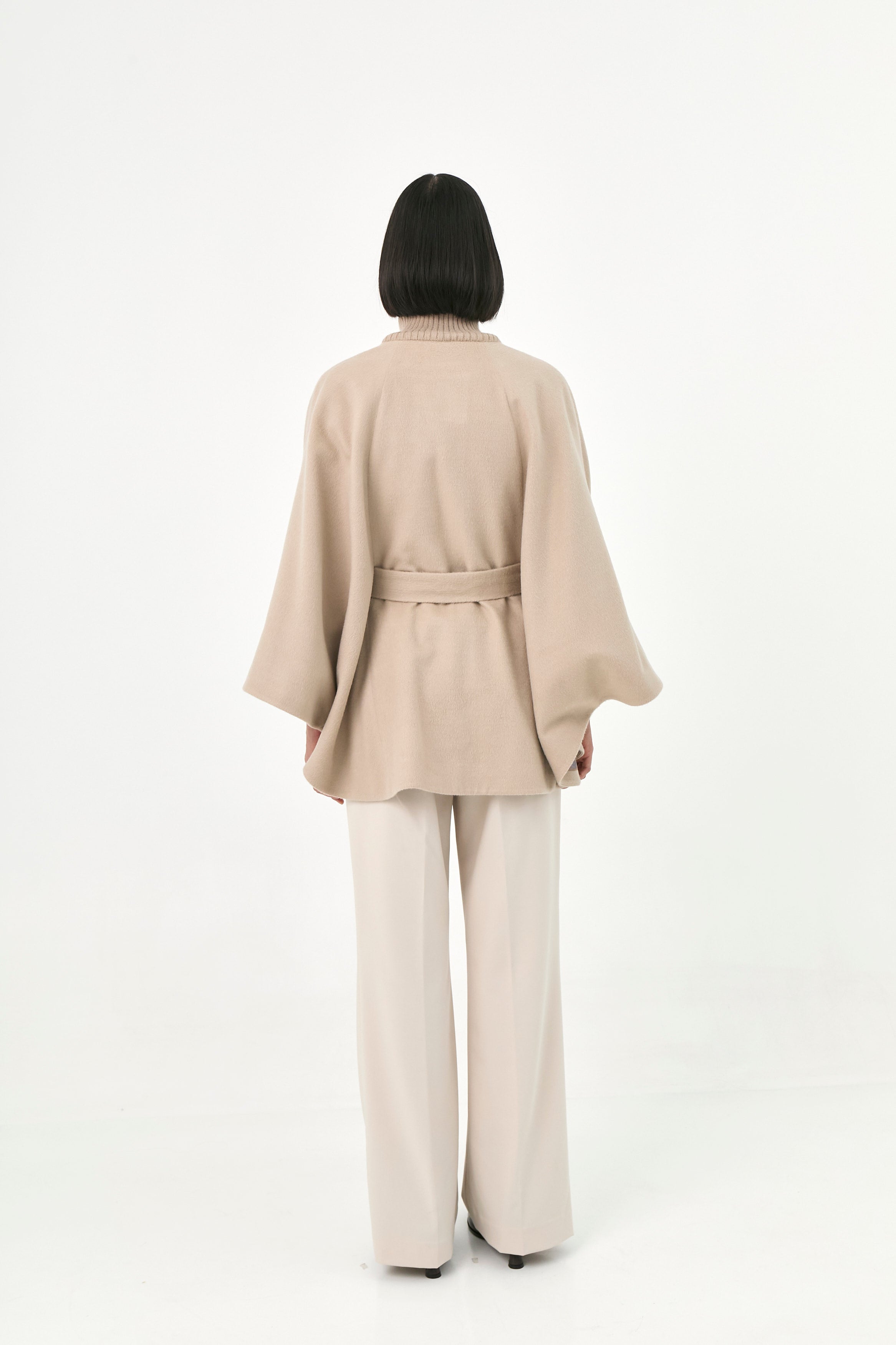 Baby Alpaca Cape Amaya | Classic Tones