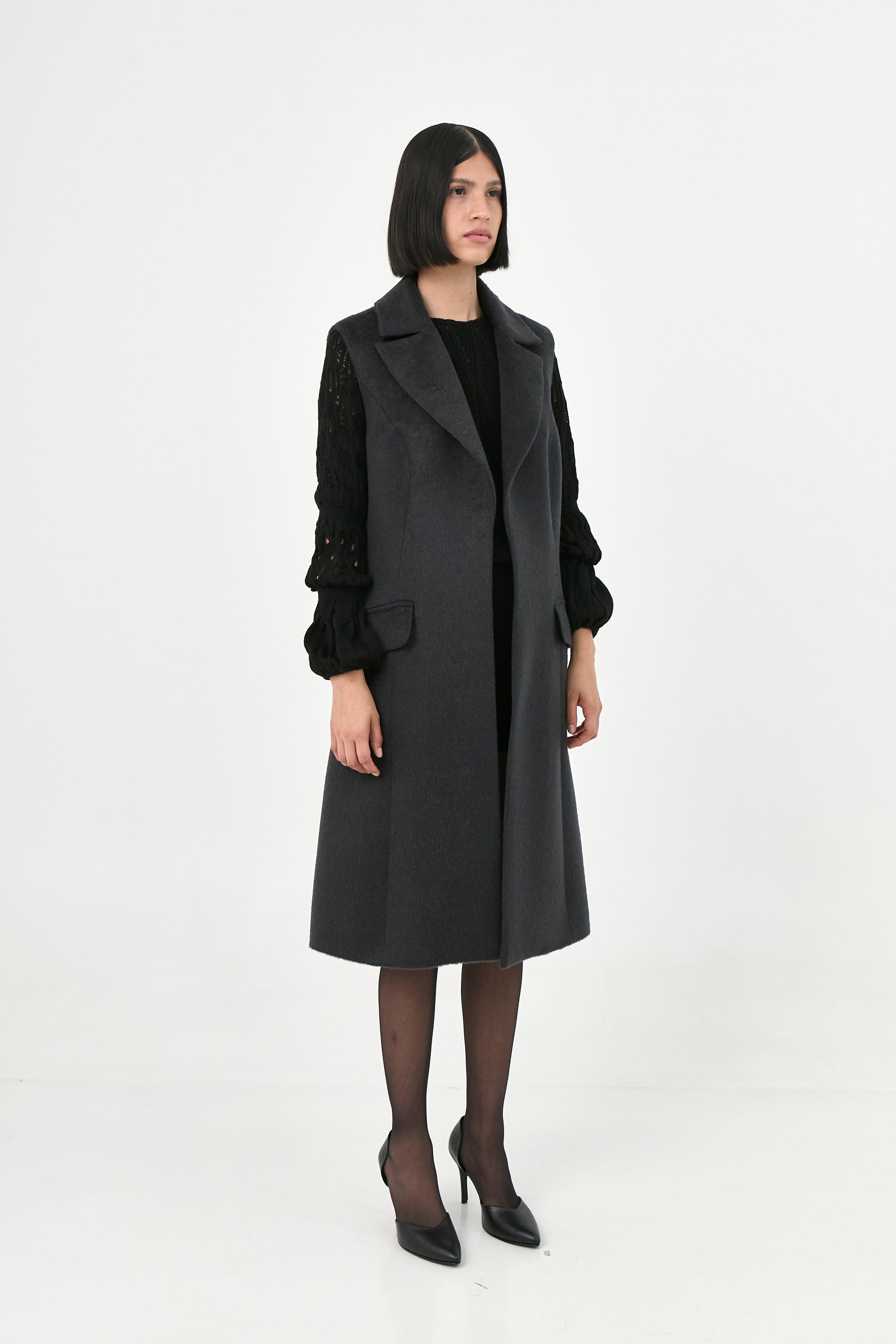 Suri Alpaca Sleeveless Coat | Lea