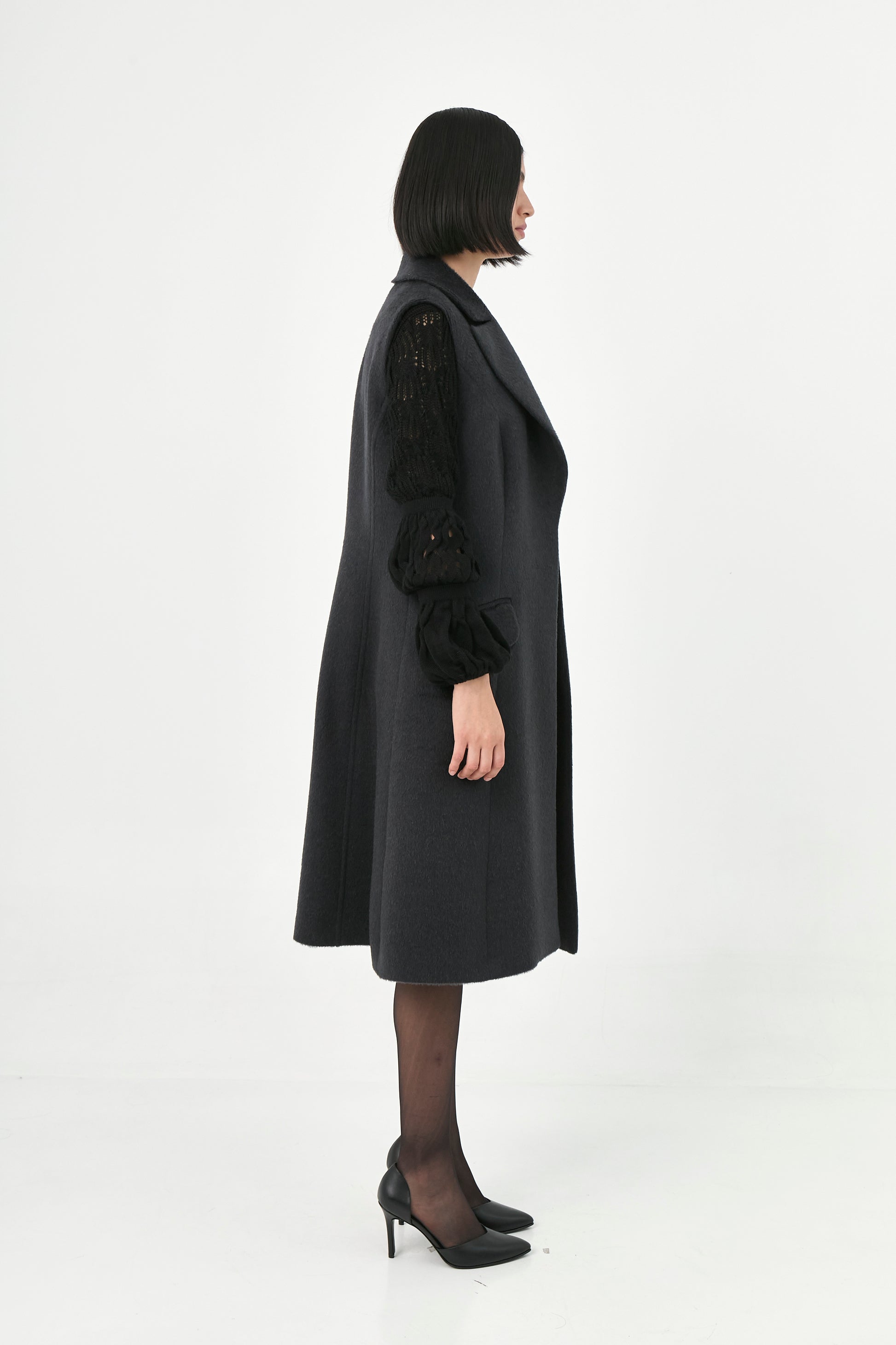 Suri Alpaca Sleeveless Coat | Lea