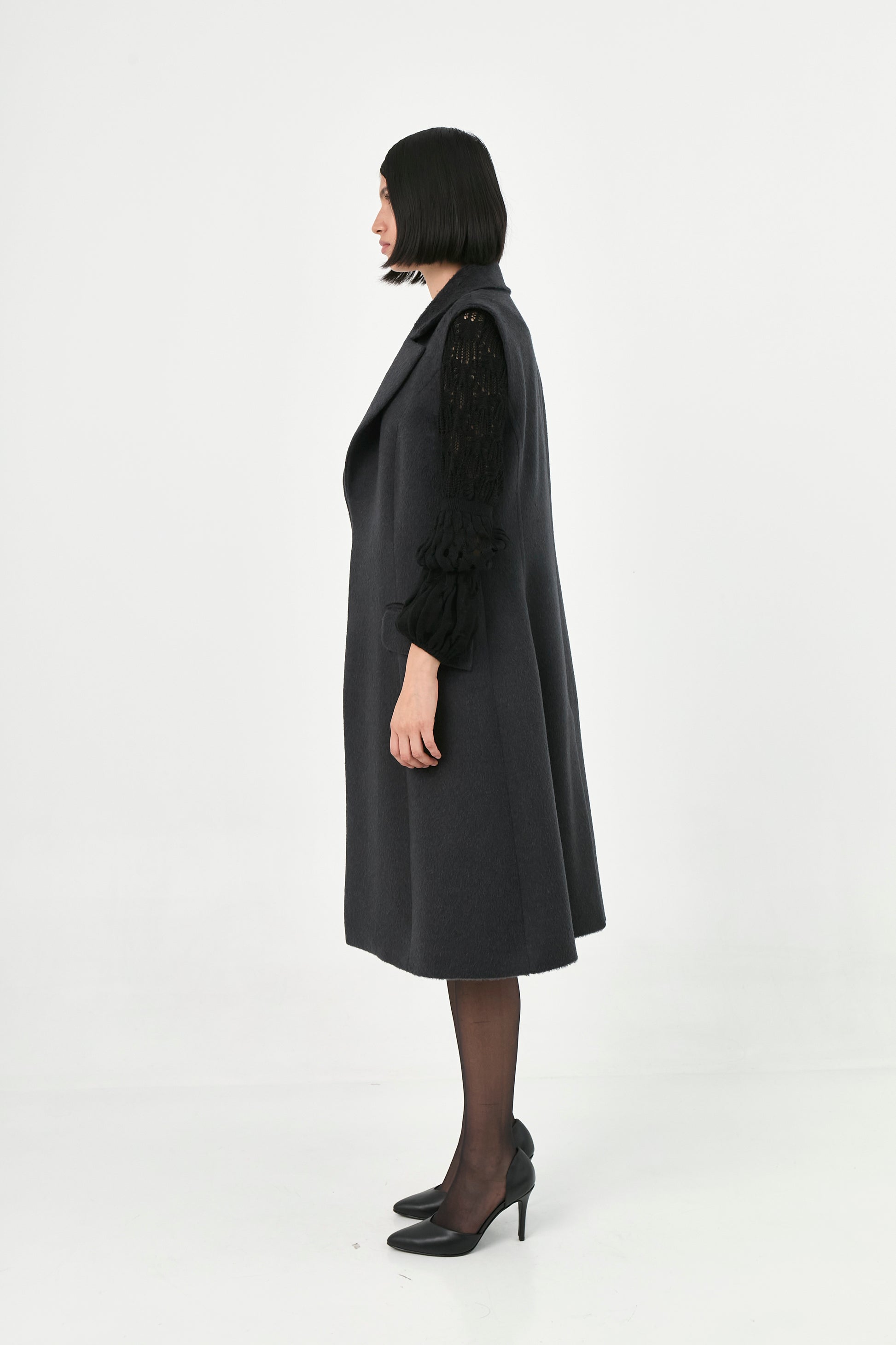 Suri Alpaca Sleeveless Coat | Lea