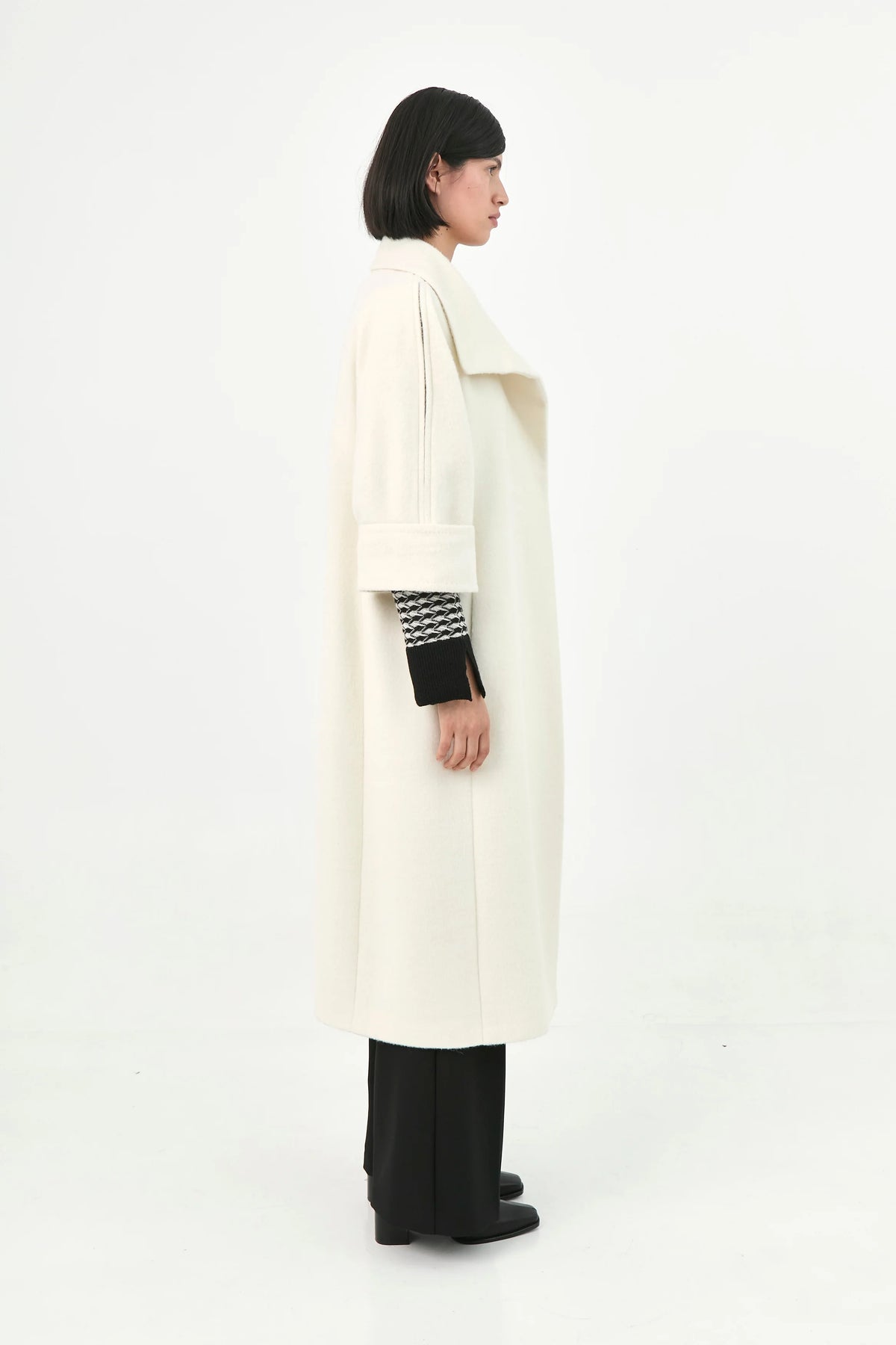 Suri Alpaca Short-Sleeve Coat | Grecia