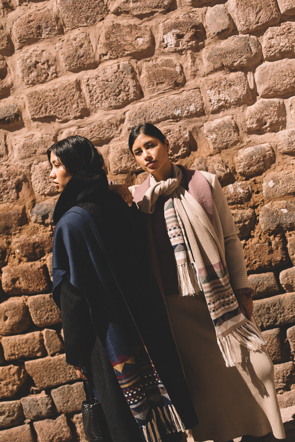 Best baby alpaca scarf Peru luxury